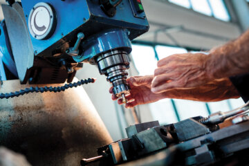 METALFLY — Metal Fly's experience guarantees finely customised, high-quality solutions — Image 1